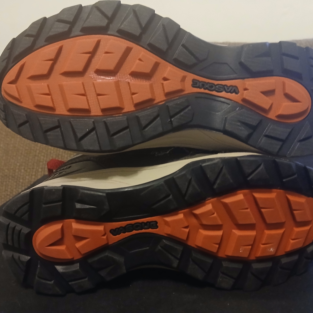 Vasque Kids Boots - Black and Red - Picture 3 of 5